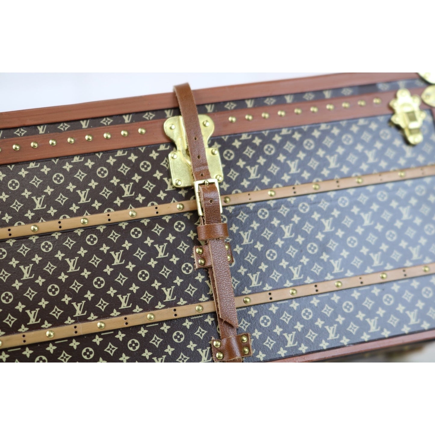 Rank A   ｜ LV Miss France Trunk Object Paperweight VIP Limited Novelty｜012001