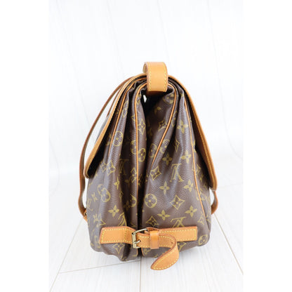 Rank AB｜ LV Monogram Saumur GM 43 Shoulder Bag｜092927