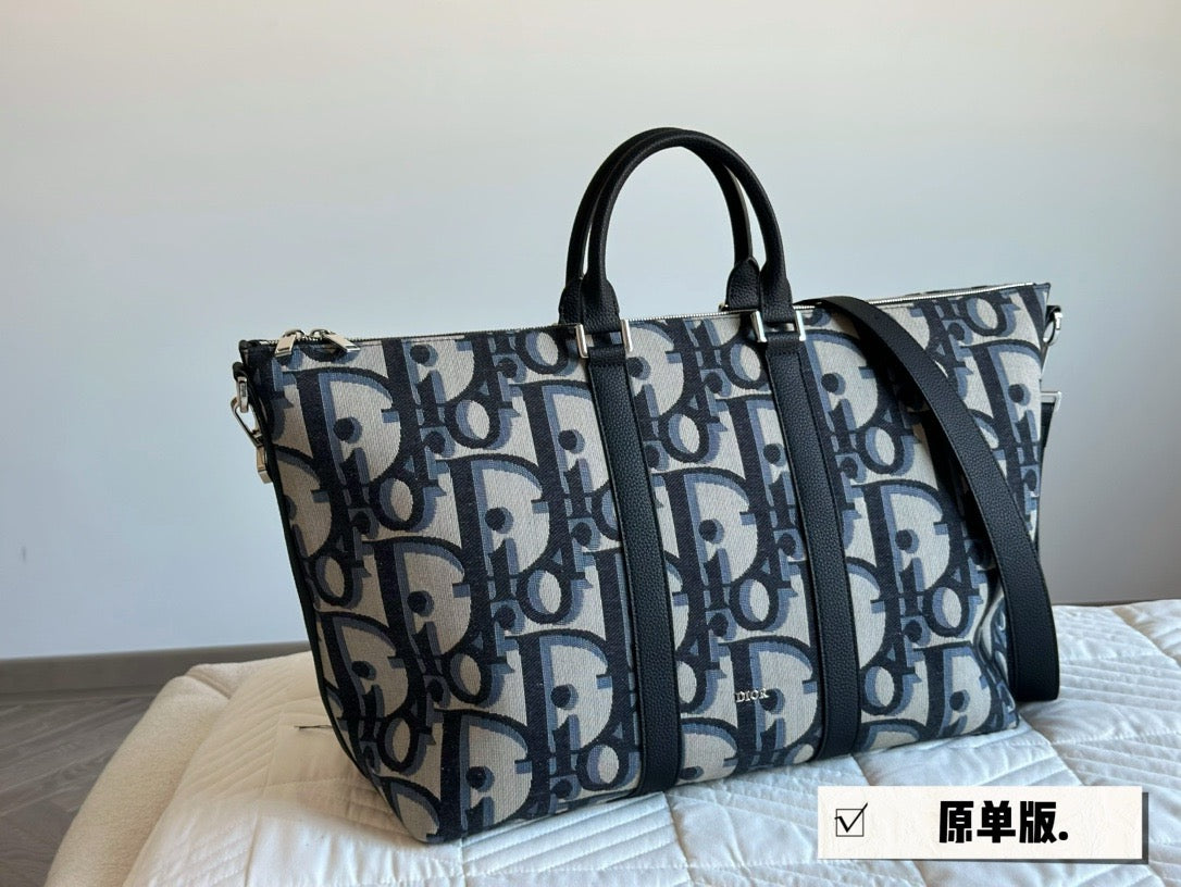 DR363 Weekender 40 Bag / 16.1x12.6x9.4inch