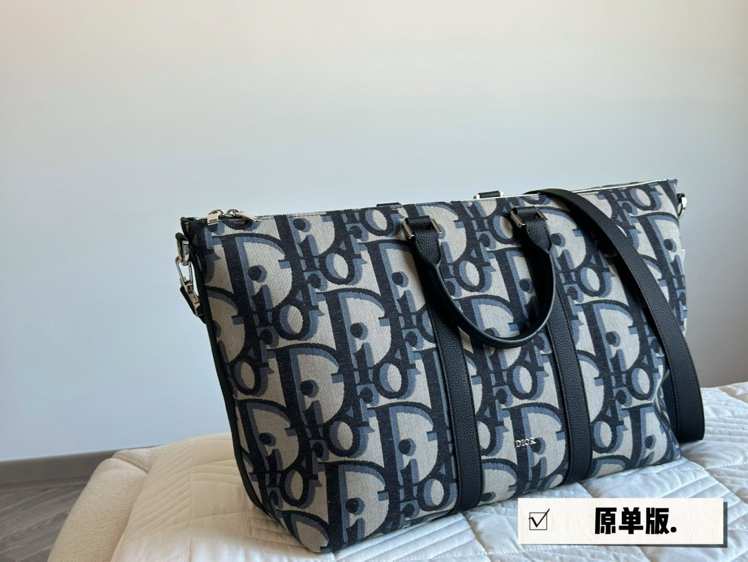 DR363 Weekender 40 Bag / 16.1x12.6x9.4inch