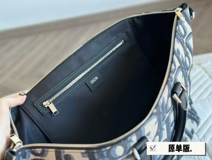 DR363 Weekender 40 Bag / 16.1x12.6x9.4inch