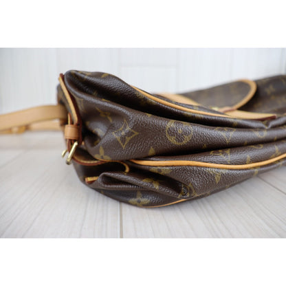 Rank SA ｜ LV Monogram Saumur 35 Shoulder Bag｜092922