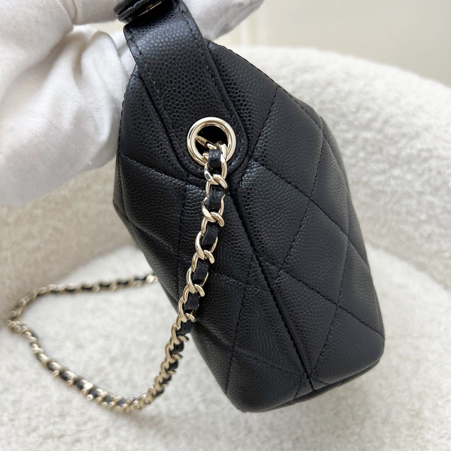 Chanel 25A Quilted Hobo Clutch on Chain in Black Caviar and LGHW