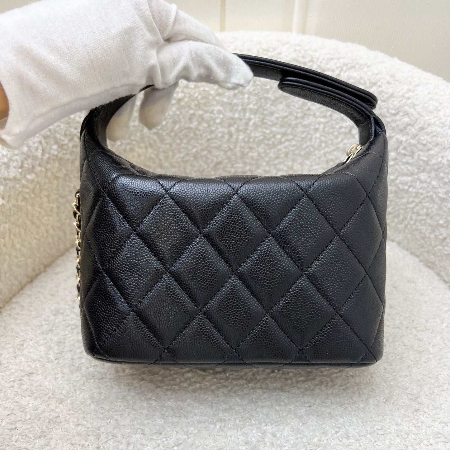Chanel 25A Quilted Hobo Clutch on Chain in Black Caviar and LGHW