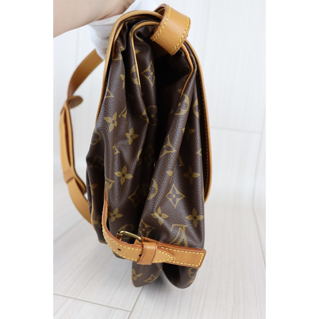 Rank A ｜ LV Monogram Saumur 35 Shoulder Bag｜092921