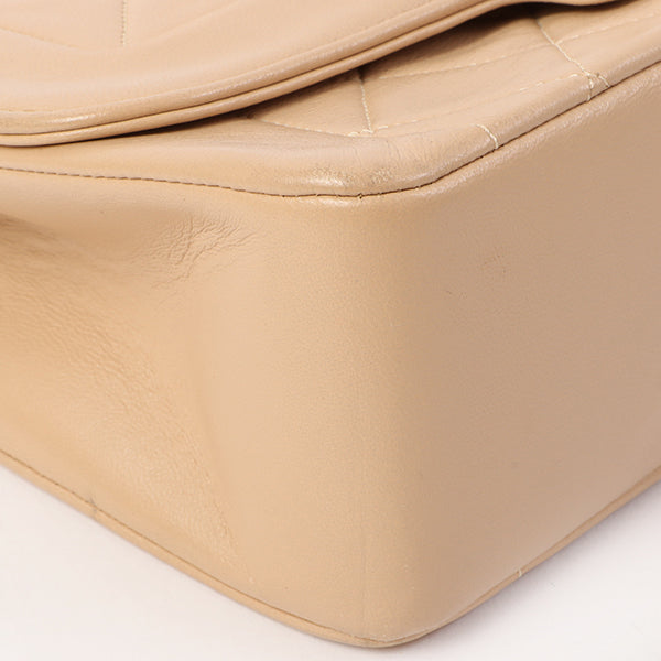 Chanel Around 1990 Made Edge Design Flap Turn-Lock Chain Bag Beige