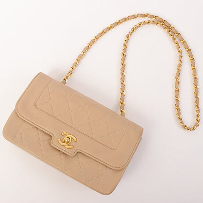 Chanel Around 1990 Made Edge Design Flap Turn-Lock Chain Bag Beige
