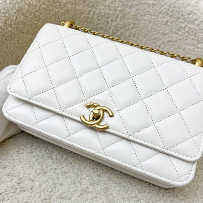Chanel 24C Double Pearl Adjustable Chain Wallet on Chain WOC in White Calfskin and AGHW (Model: AP2289)