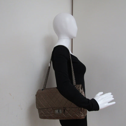 CHANEL 2.55 Shoulder Bag in Metallic Leather