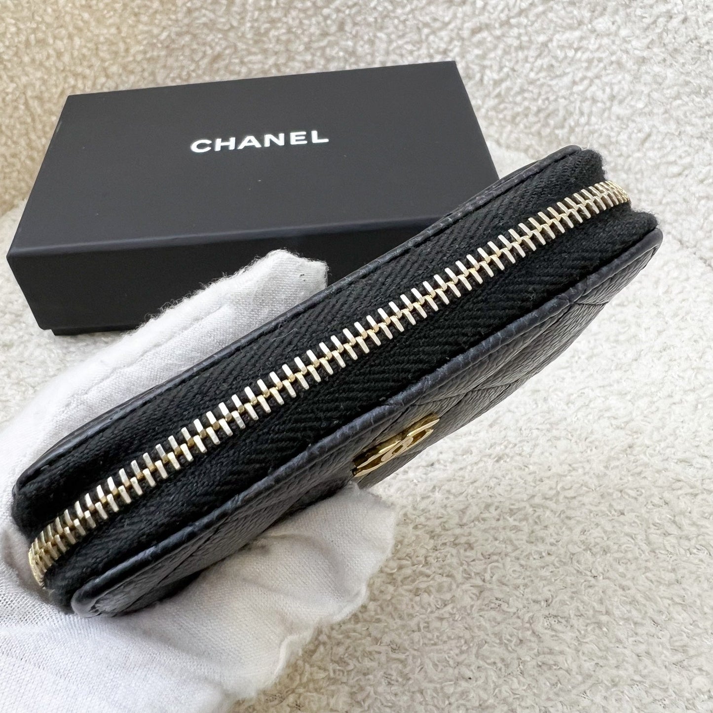 Chanel Classic Zippy Card Holder in Black Caviar and GHW
