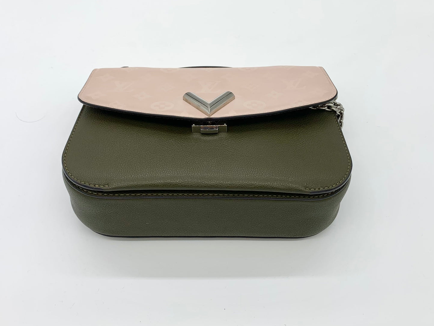 LOUIS VUITTON VERY MESSENGER BAG