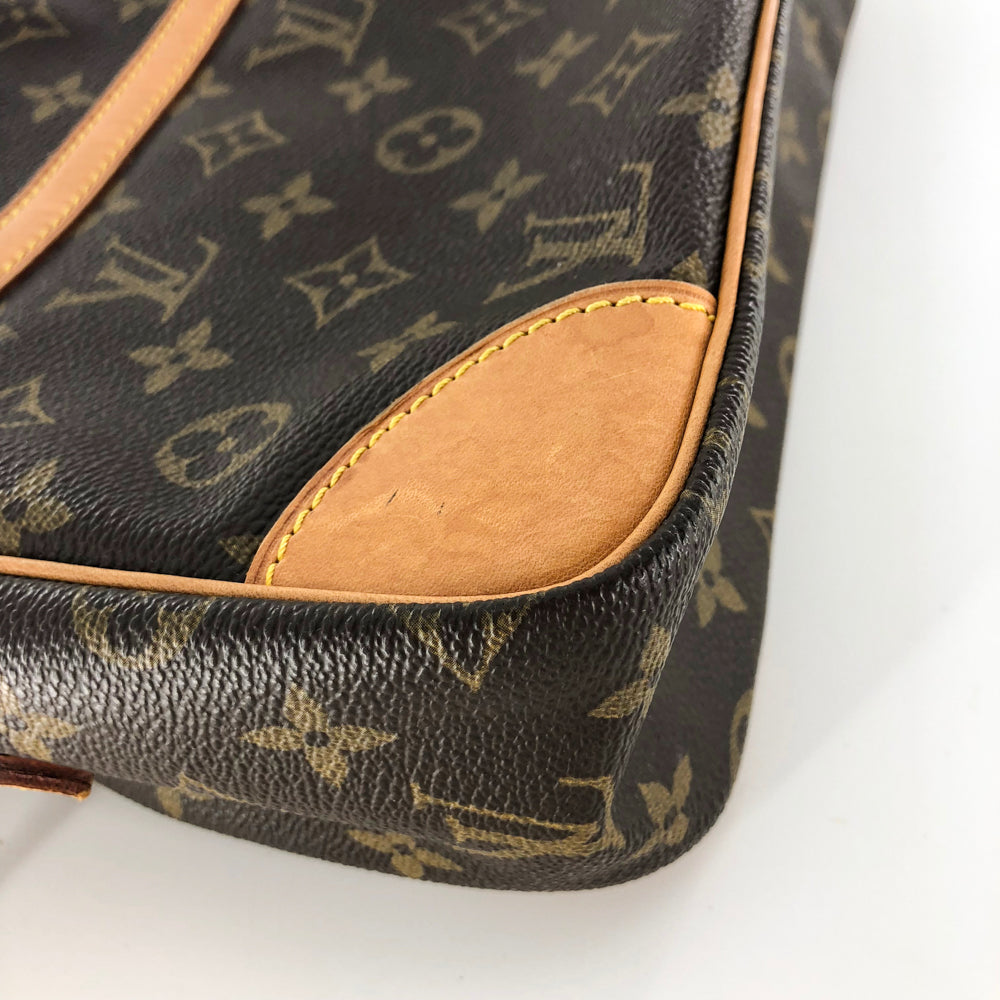 Louis-Vuitton Vintage Monogram Trocadero 30 Shoulder Bag