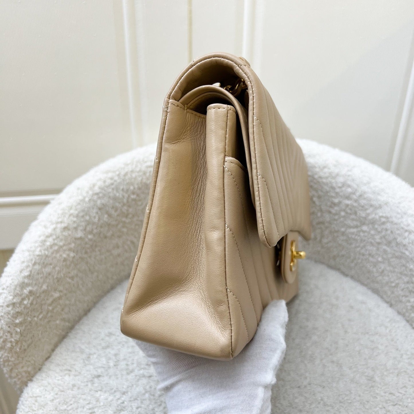 Chanel Vintage Medium Classic Flap CF in Chevron Quilted Beige Lambskin and 24K Gold Plated HW