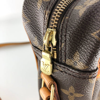 Louis-Vuitton Vintage Monogram Trocadero 30 Shoulder Bag