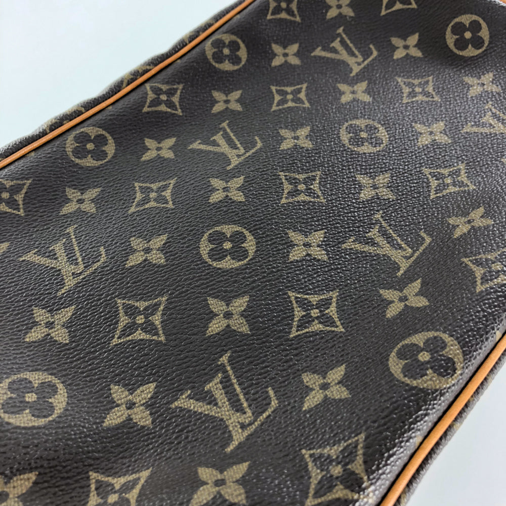 Louis-Vuitton Vintage Monogram Trocadero 30 Shoulder Bag