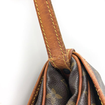 Louis-Vuitton Vintage Monogram Saumur 30