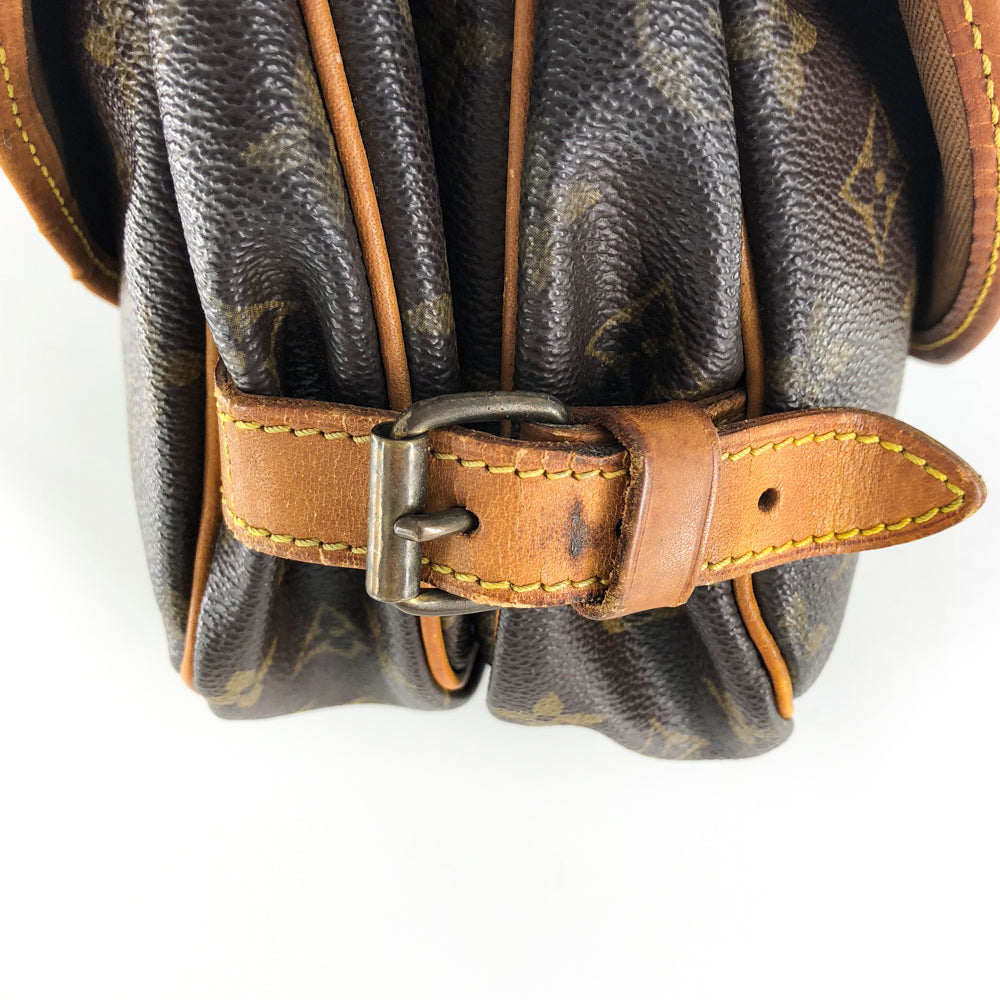 Louis-Vuitton Vintage Monogram Saumur 30