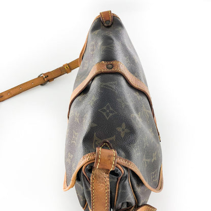 Louis-Vuitton Vintage Monogram Saumur 30