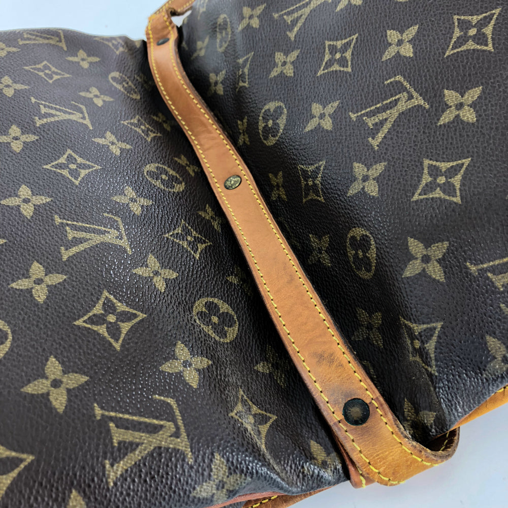 Louis-Vuitton Vintage Monogram Saumur 30