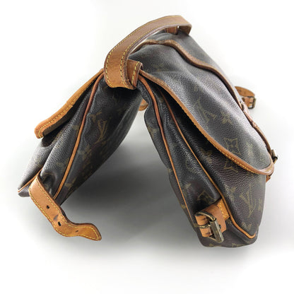 Louis-Vuitton Vintage Monogram Saumur 30