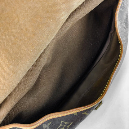 Louis-Vuitton Vintage Monogram Saumur 30