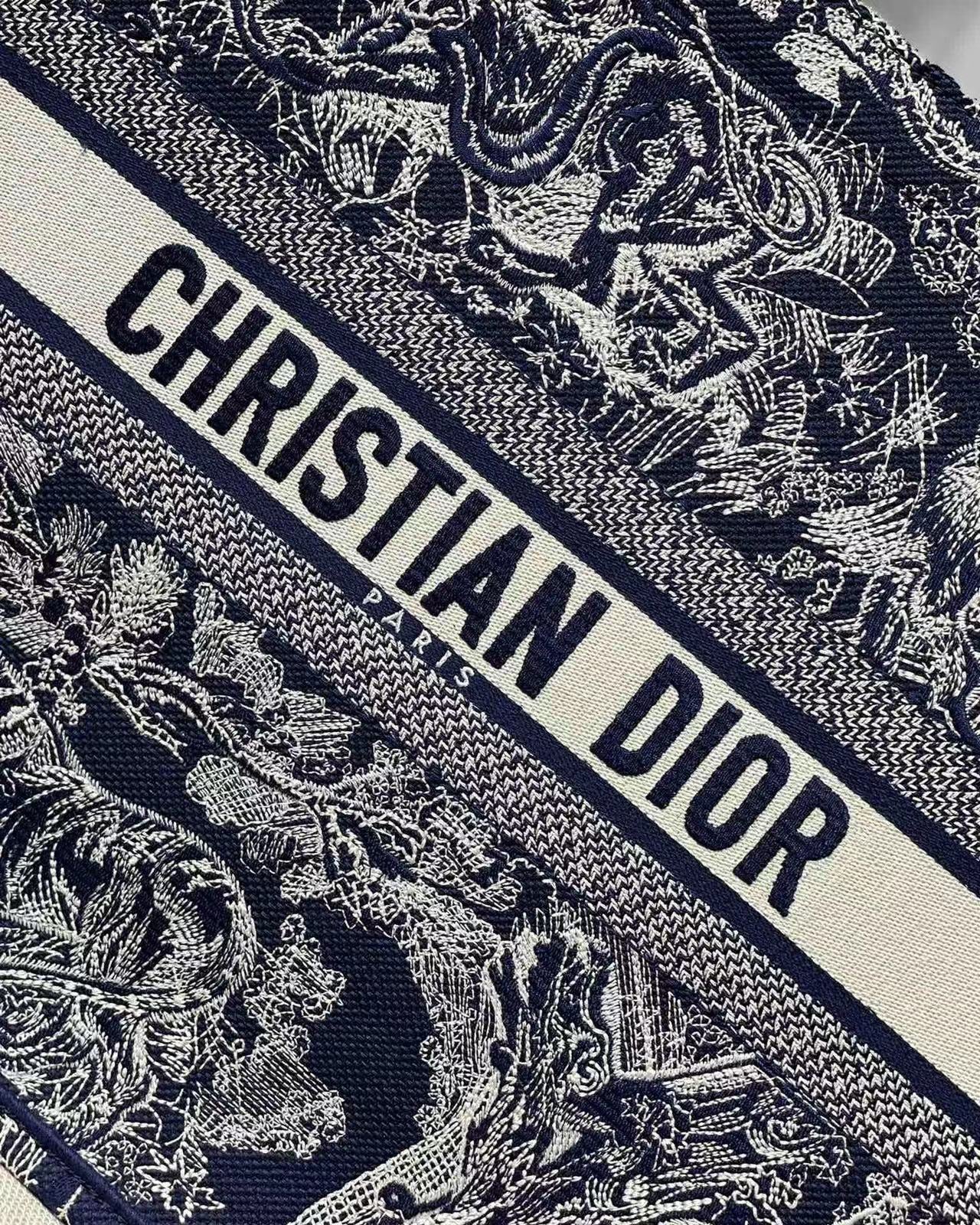 DR252 Small/Larger Dior Book Tote / HIGHEST QUALITY VERSION