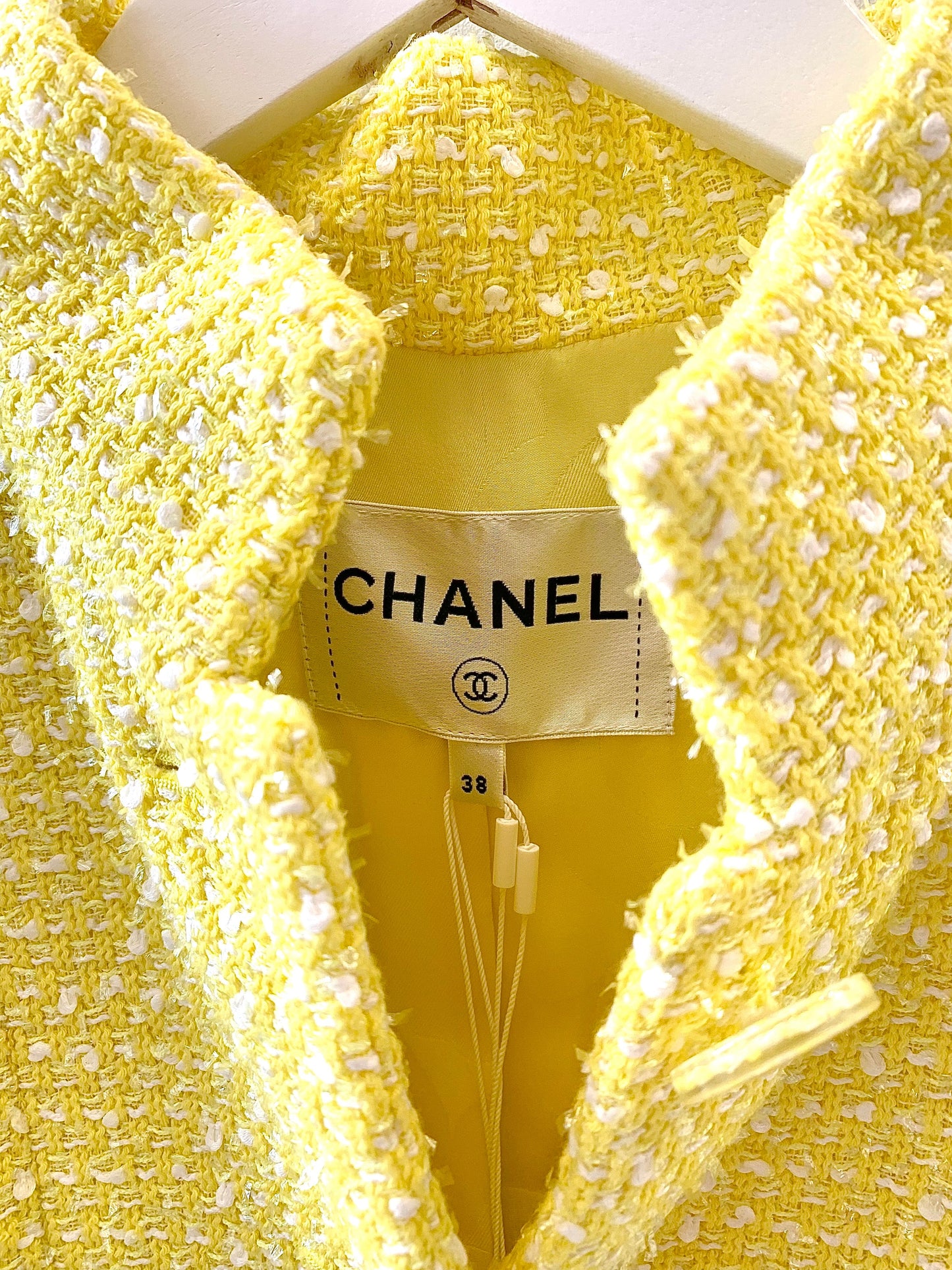 CHANEL YELLOW BLAZER