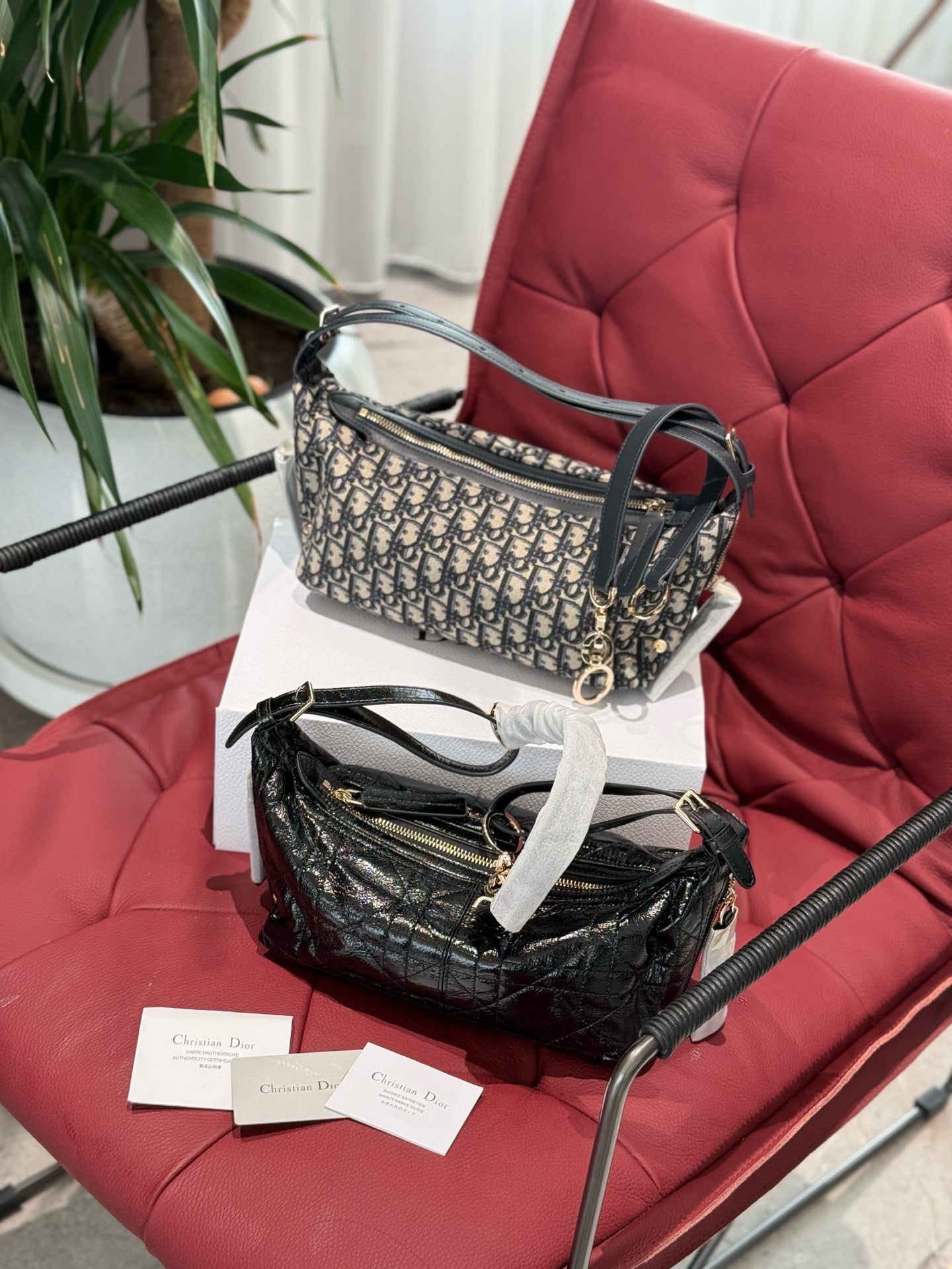 DR520 Small D-Journey Bag / 10x5.75x5.5nches