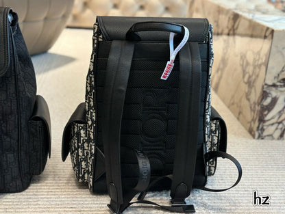 MBG075 Saddle Backpack with Flap / 10.5x16x5.5inches