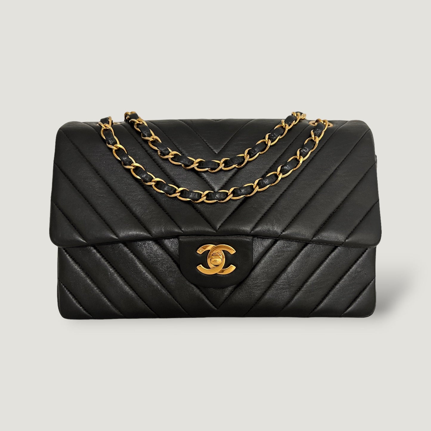 CHANEL CLASSIC MEDIUM BAG