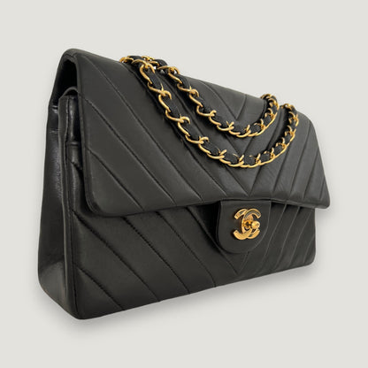 CHANEL CLASSIC MEDIUM BAG