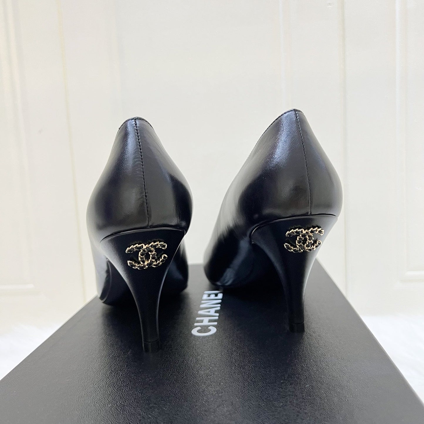Chanel Heeled Pumps in Black Leather