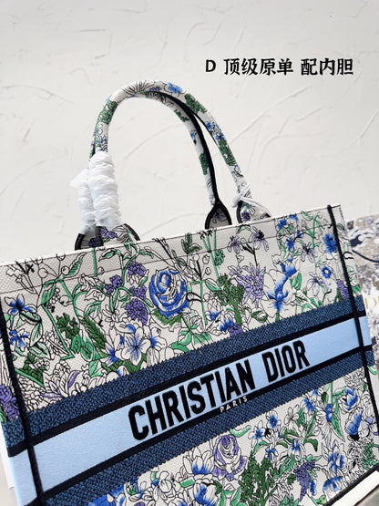 DR306 Medium/Large Dior Book Tote