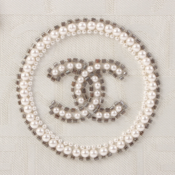 Chanel Around 2005 Made Ginza Limited Logo Pattern Pearl Cc Mark Attache Case White/Silver