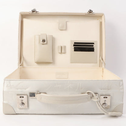 Chanel Around 2005 Made Ginza Limited Logo Pattern Pearl Cc Mark Attache Case White/Silver