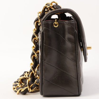 Chanel Around 1995 Made Chevron Stitch V Flap Turn-Lock Chain Bag Black