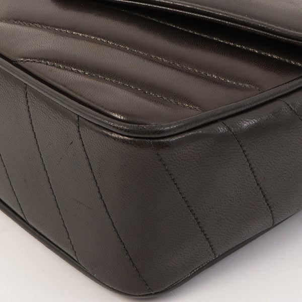 Chanel Around 1995 Made Chevron Stitch V Flap Turn-Lock Chain Bag Black