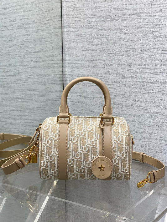 DR549 Dior Groove 20 Bag / 8x5.5x4.5inches / HIGHEST QUALITY VERSION