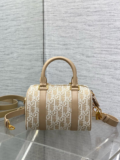 DR549 Dior Groove 20 Bag / 8x5.5x4.5inches / HIGHEST QUALITY VERSION