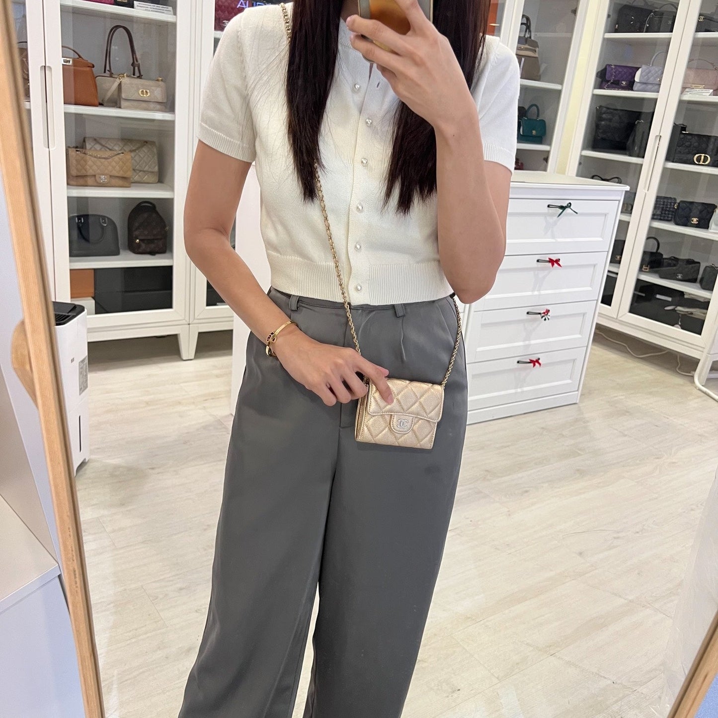 Chanel 21P Card Holder / Clutch on Chain in Metallic Gold Lambskin and LGHW (Model: AP0238)