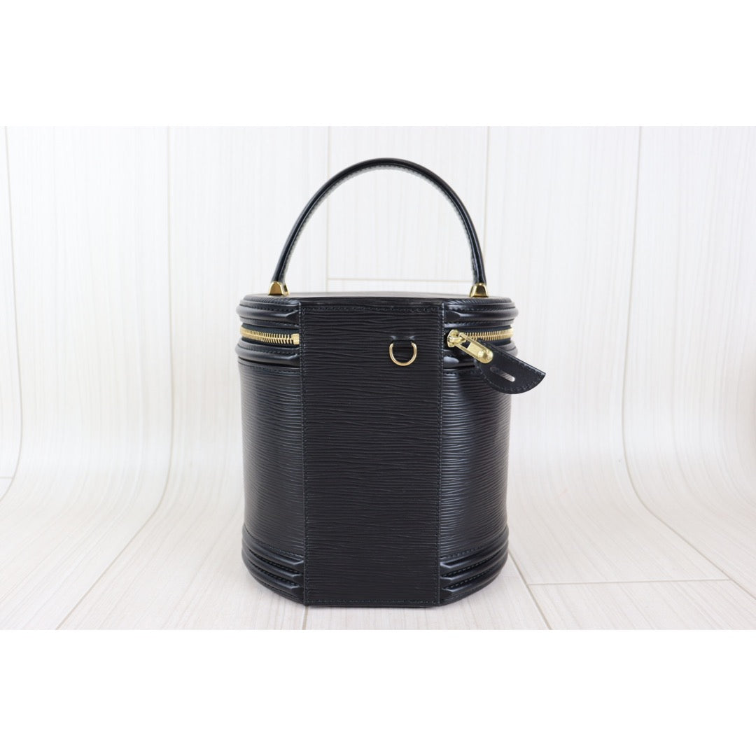 Rank SA ｜ LV Epi Handbag ｜22100601