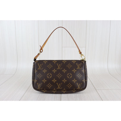 Rank AB ｜ LV Monogram Pochette Accessoires ｜22100604
