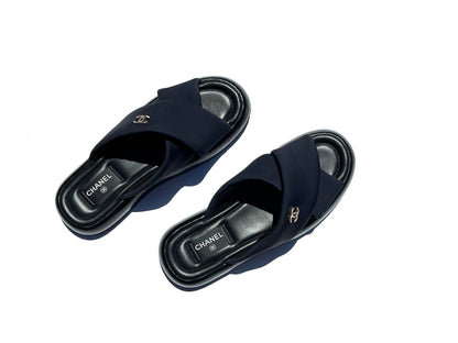 CHANEL Puffy 2022 Criss Cross Black Slide Sandals 41 10