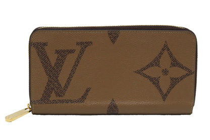 Louis Vuitton Giant Monogram Reverse Canvas Zippy Wallet | Italystation.com - Shop Now at italystation.com