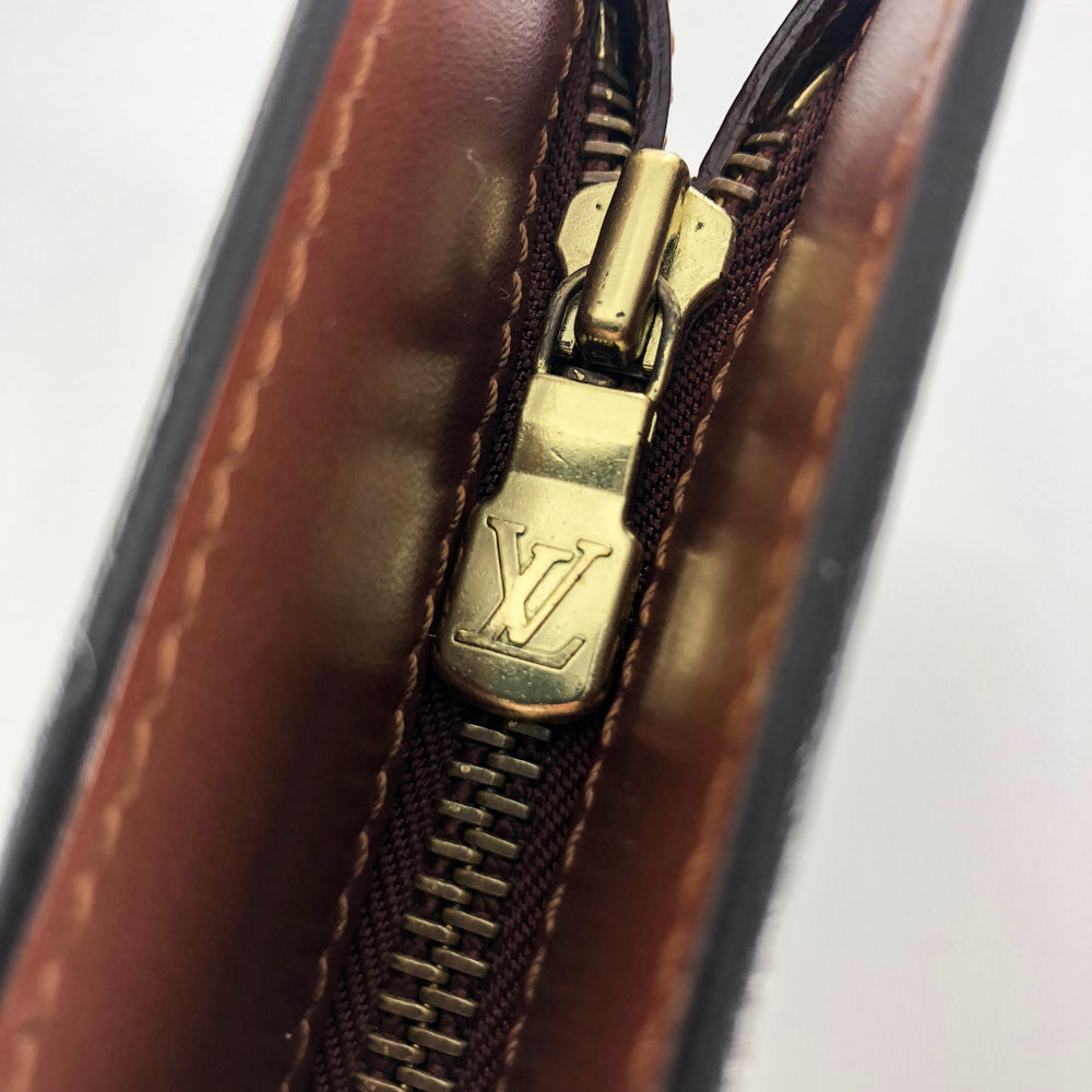 Louis-Vuitton Vintage Monogram Pochette Homme