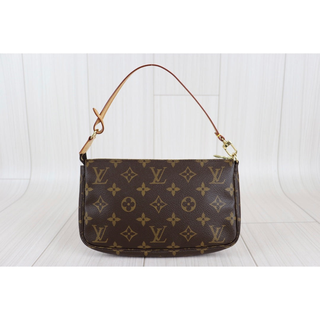 Rank A ｜ LV Monogram Pochette Accessoires ｜22100703