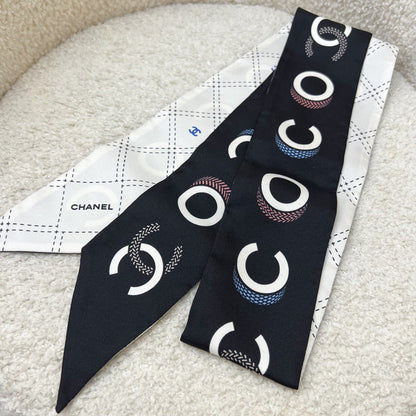 Chanel COCO Bandeau in Black and White 100% Silk (Model: AA8760)