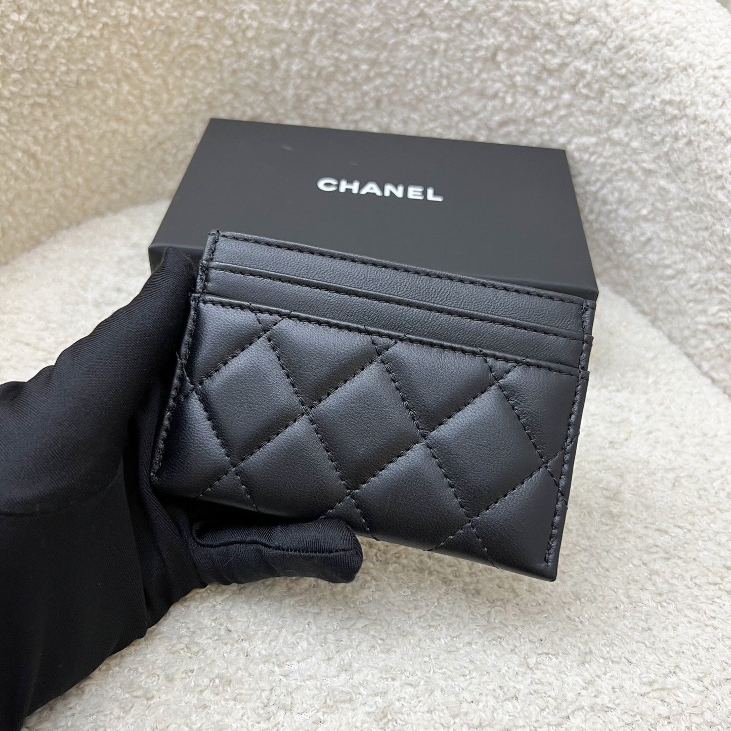 Chanel Seasonal Flat Card Holder in Black Lambskin (Model: AP3627)