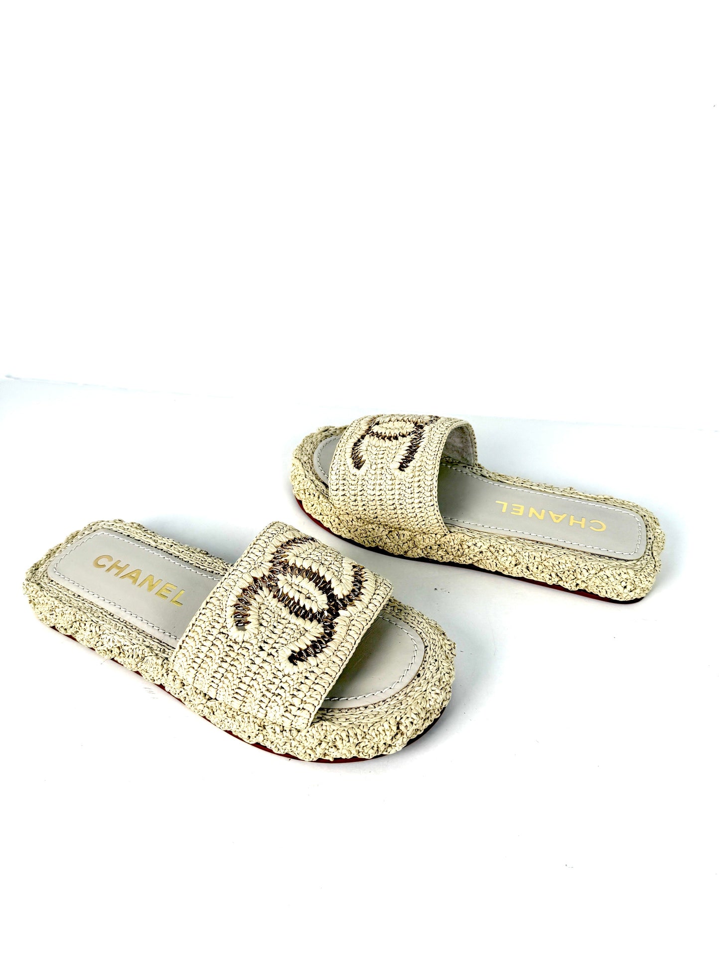 New CHANEL Raffia CC Logo Neutral Slip on Espadrille Slide Sandals 38 7.5