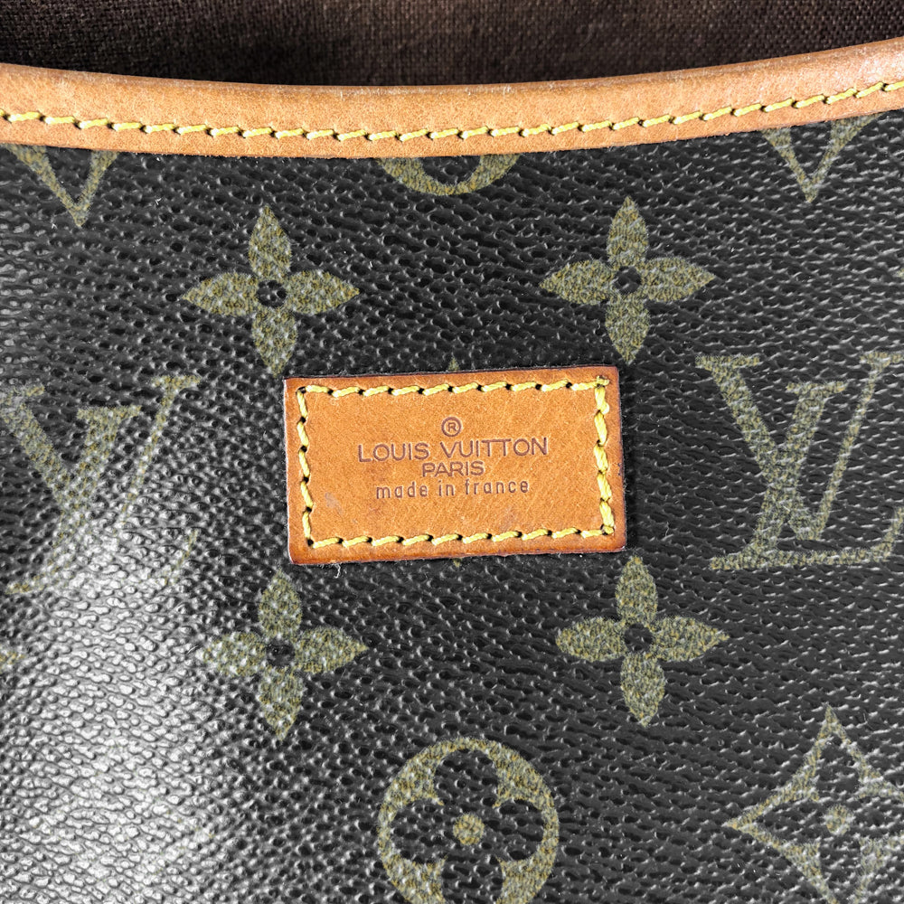 Louis-Vuitton Vintage Monogram Saumur 35 Shoulder Bag